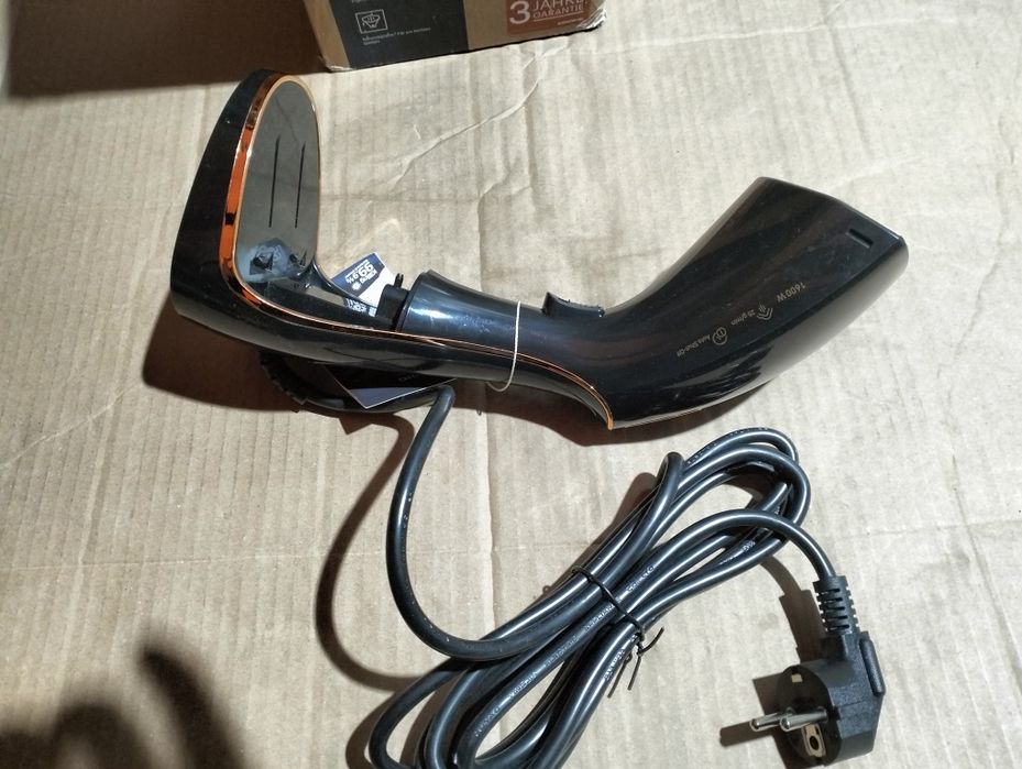 parownica do ubrań Grundig ST 7950.