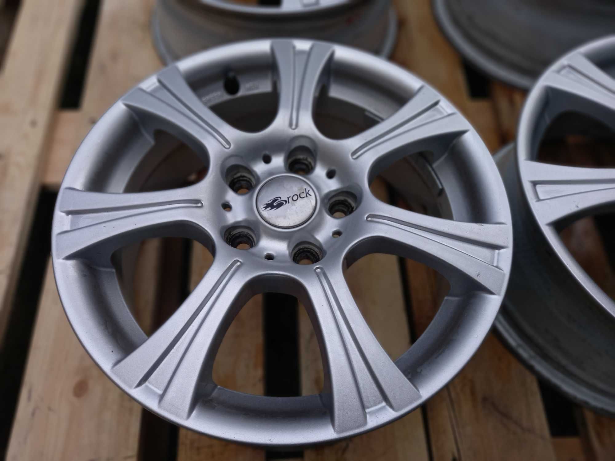 Диски Renault Scenic Megane Nissan Qashqai JUKE i30 Титани 5х114,3 R16