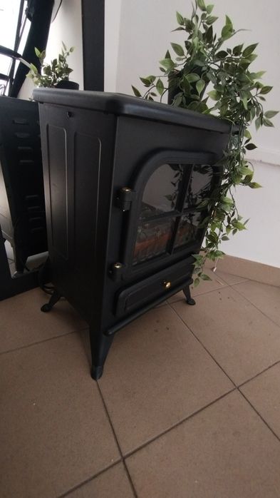 Piecyk elektryczny 1800 kominek