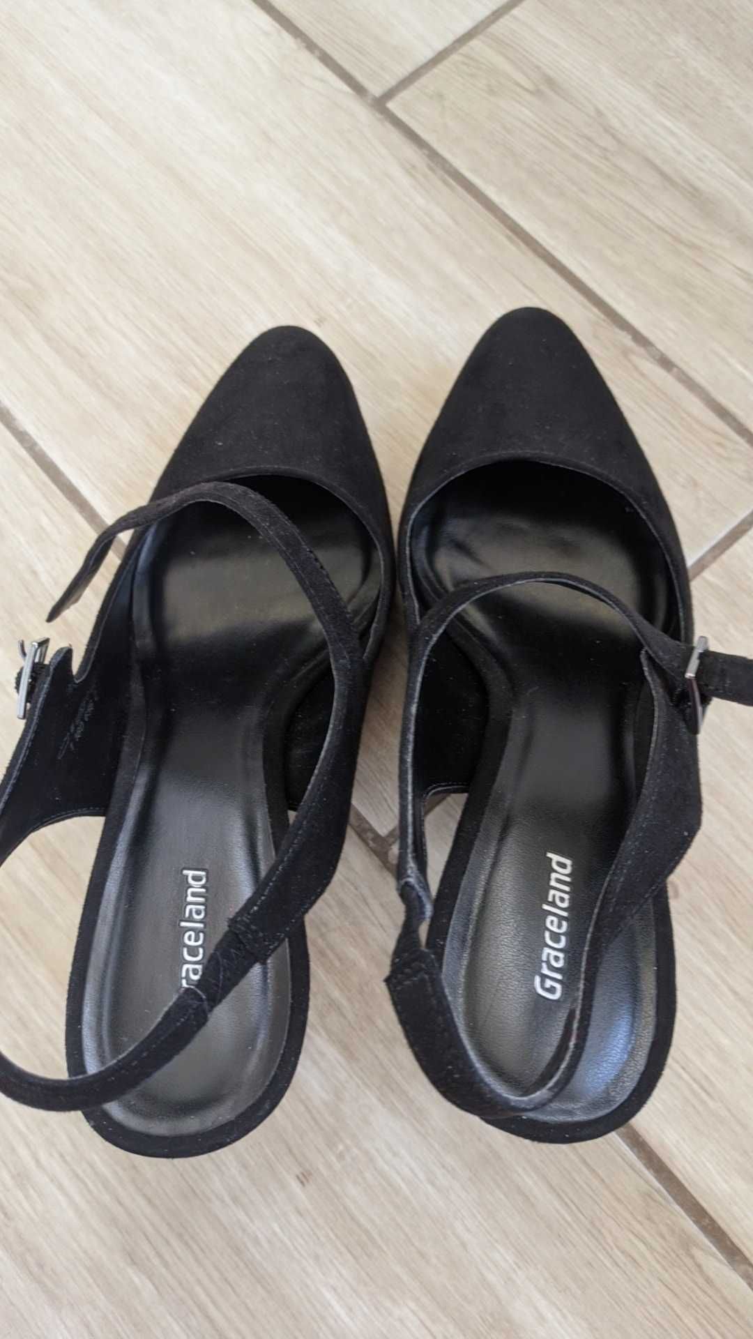 Buty sandały czarne 37