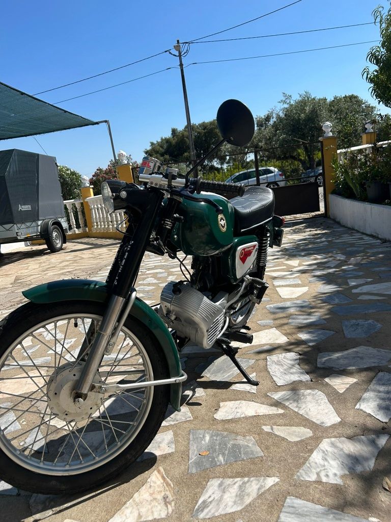 Zündapp com documentos