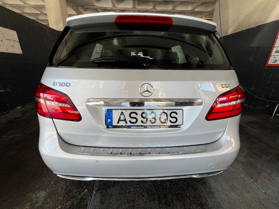 Mercedes b180 como novo