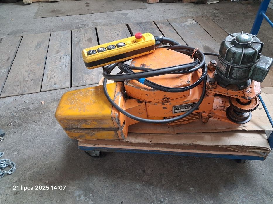 Wciągnik elektryczny 1000 kg