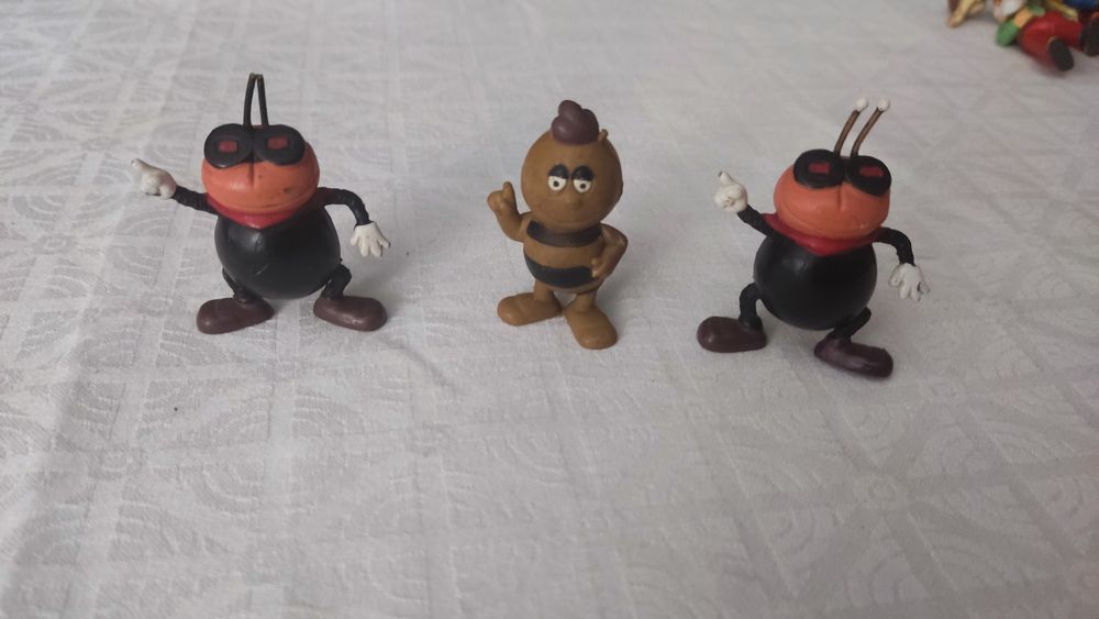 Bonecos em PVC  antigos