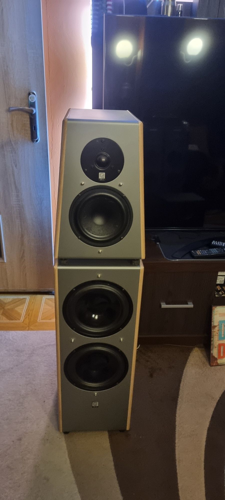 KOLUMNY podłogowe QLN 82 Sub + QLN Signature MKII