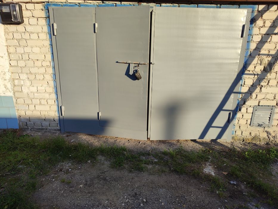 Продам гараж.Гаражний кооператив "Кенотрон"