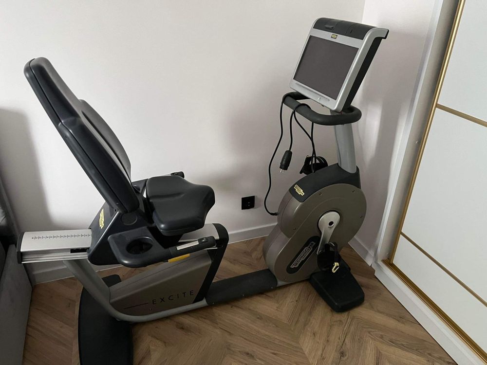 Rower poziomy technogym recline 700