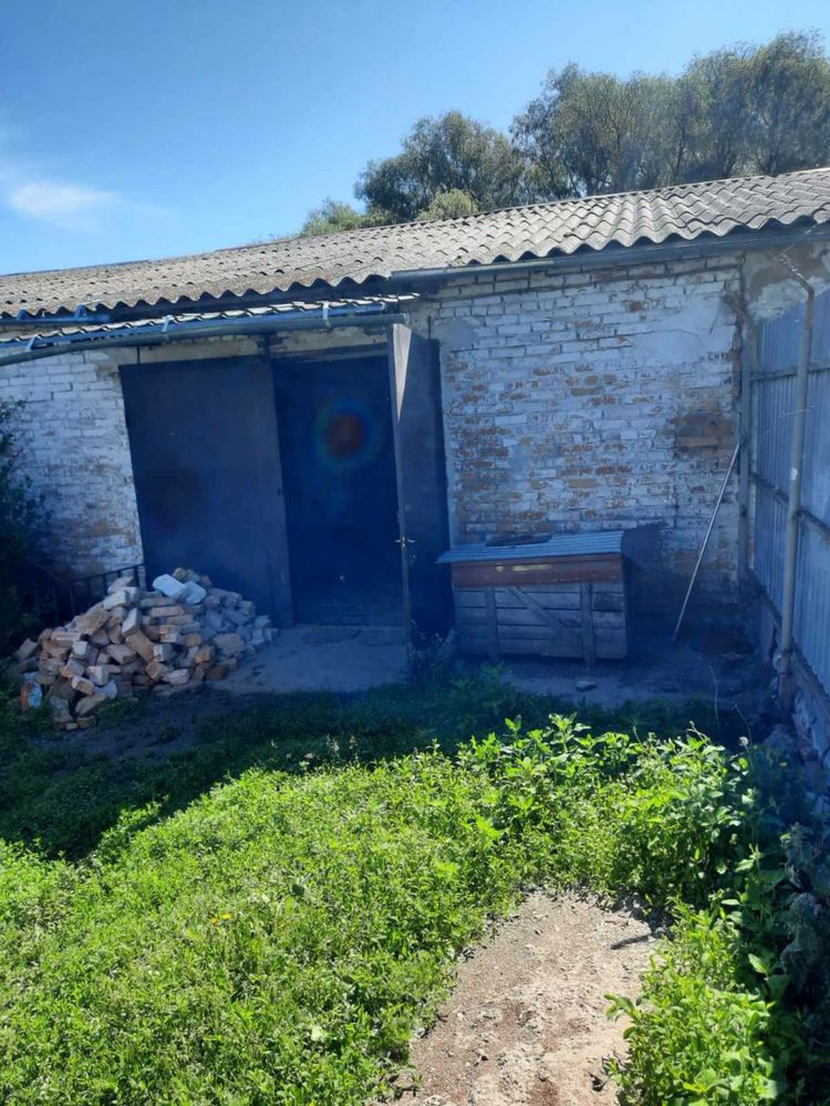 Оренда 1000 кв.м приміщення вільного призначення