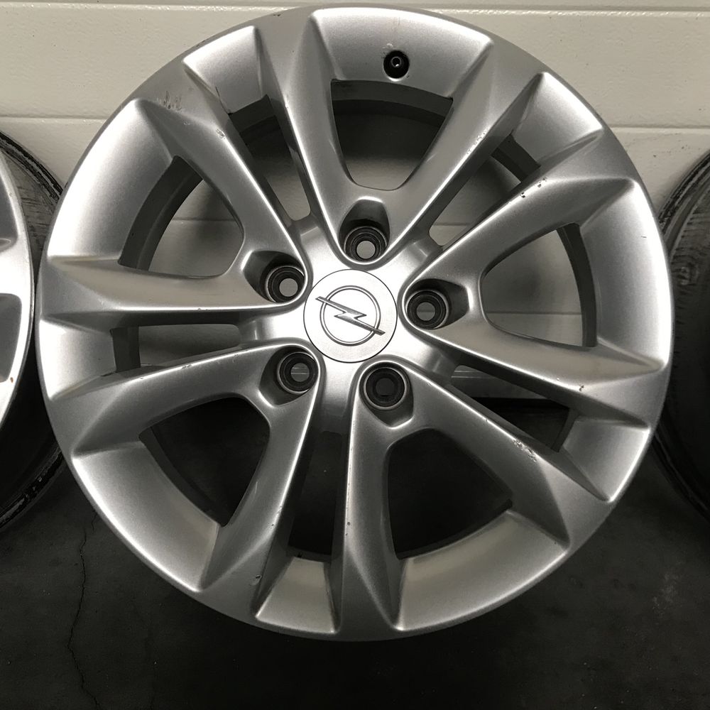 Felgi aluminiowe 16” Opel Astra Corsa Zafira/ 5x110 6J ET40 / (156)