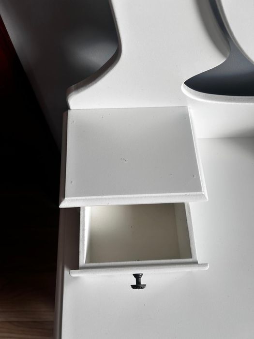 Toaletka dla dziewczynek