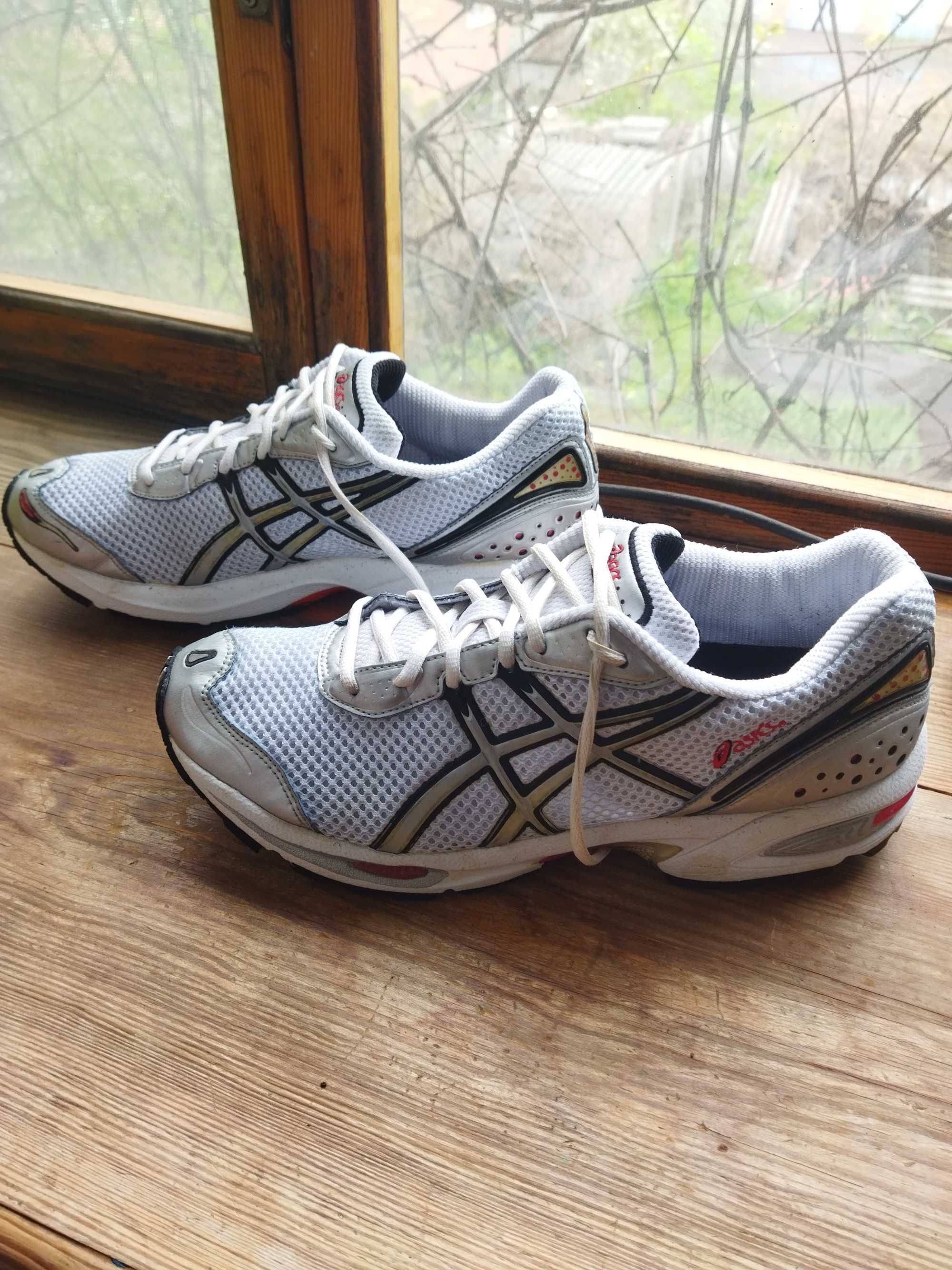 Кросівки ASICS GEL-CUMULUS Athletic Sneakers TN637