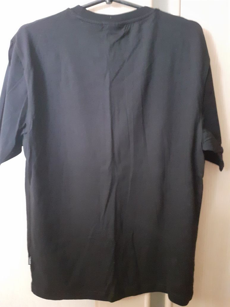 Футболка Новая Cropp M