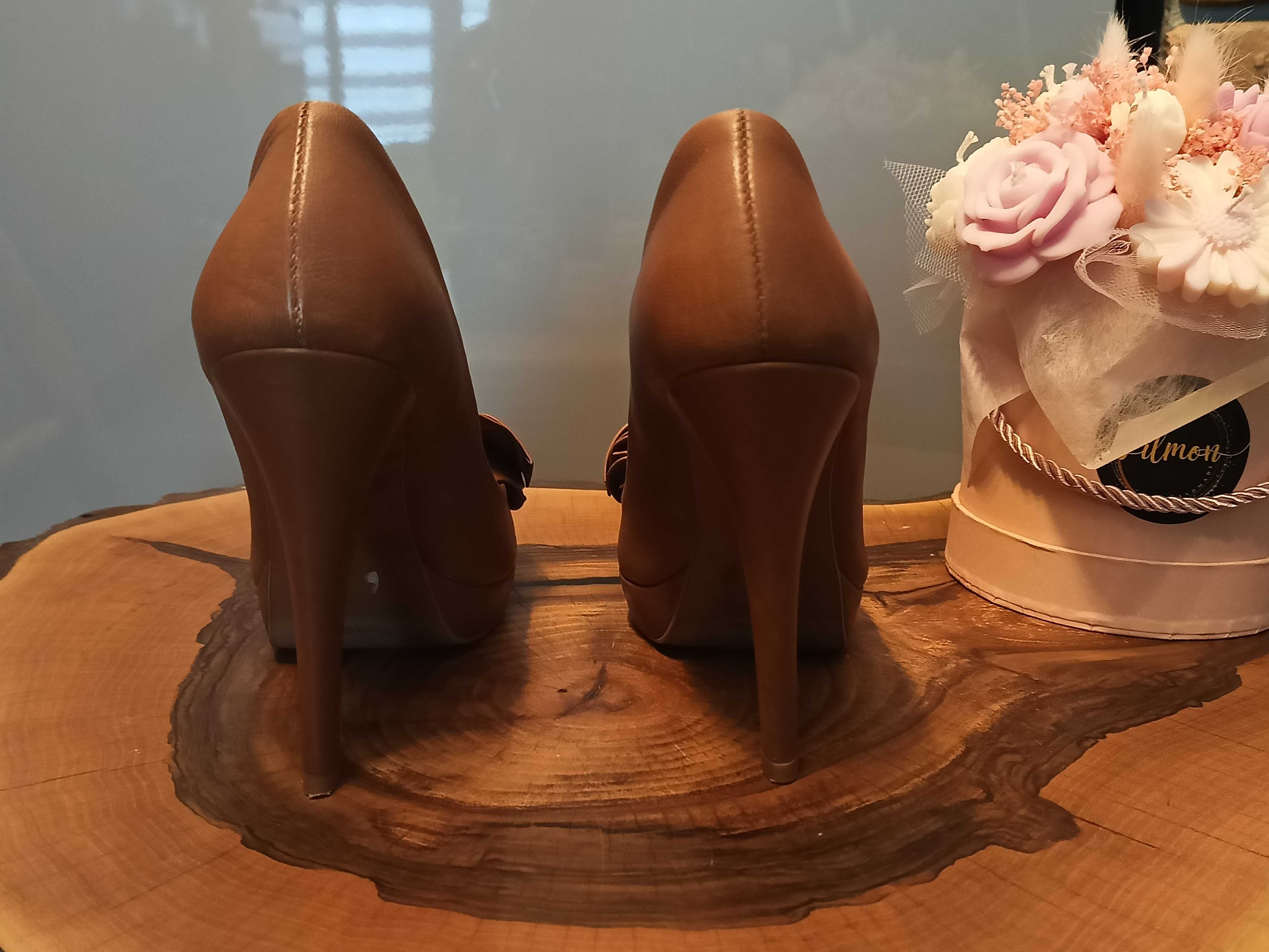 Zara czółenka platformy skóra naturalna 36