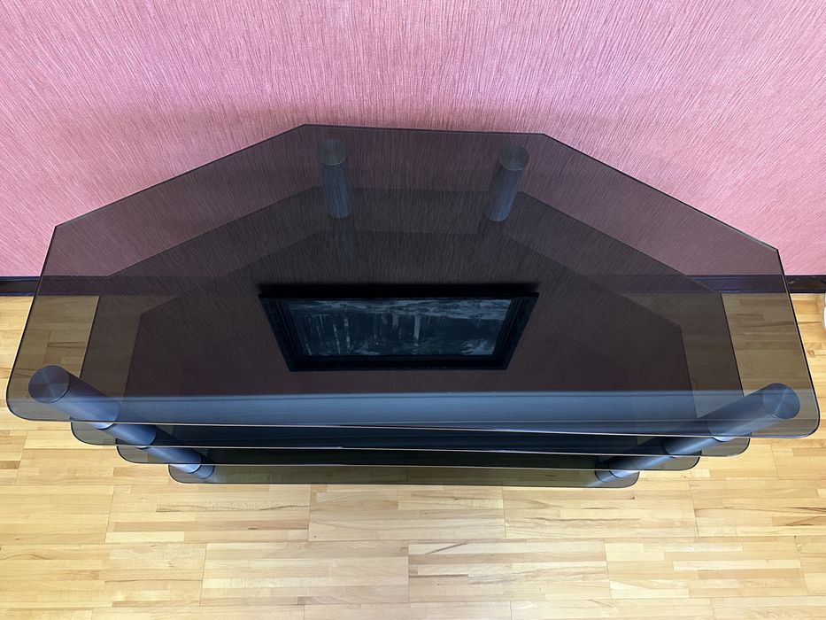 Продам скляну тумбу під телевізор