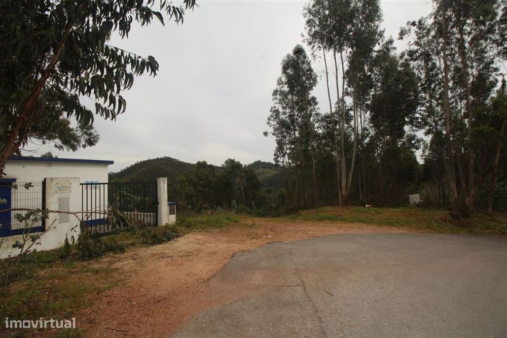 Terreno 3000m2 virado a Poente