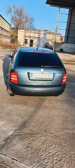 Шкода Фабия 2004 год 1.2 бензин