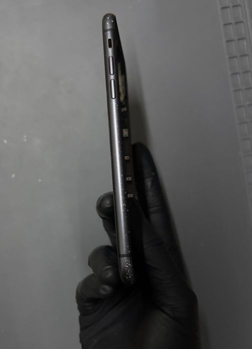 Korpus iPhone 11 Czarny