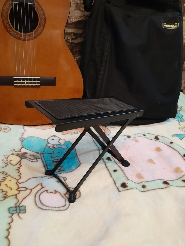 Гитара Yamaha C40