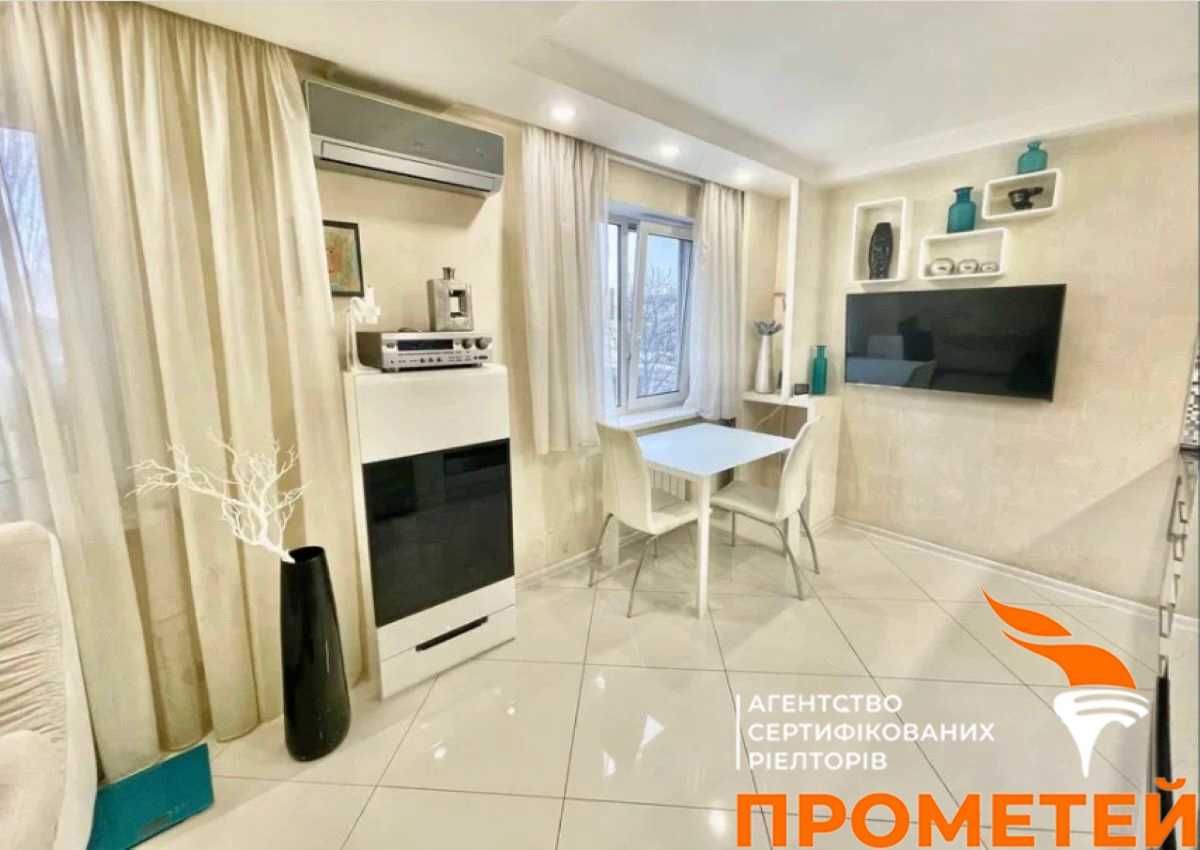 2 кімн. кв-ра б-р, Миколи Міхновського, 3б, м. Либідська, Печерський.