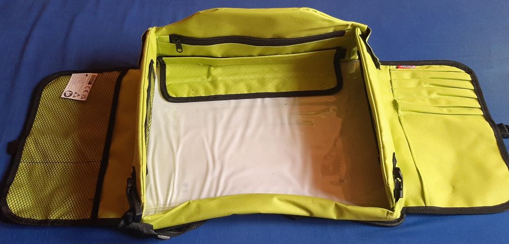 Organizer podróżny dla dzieci. Stolik samochodowy Ultimate speed.