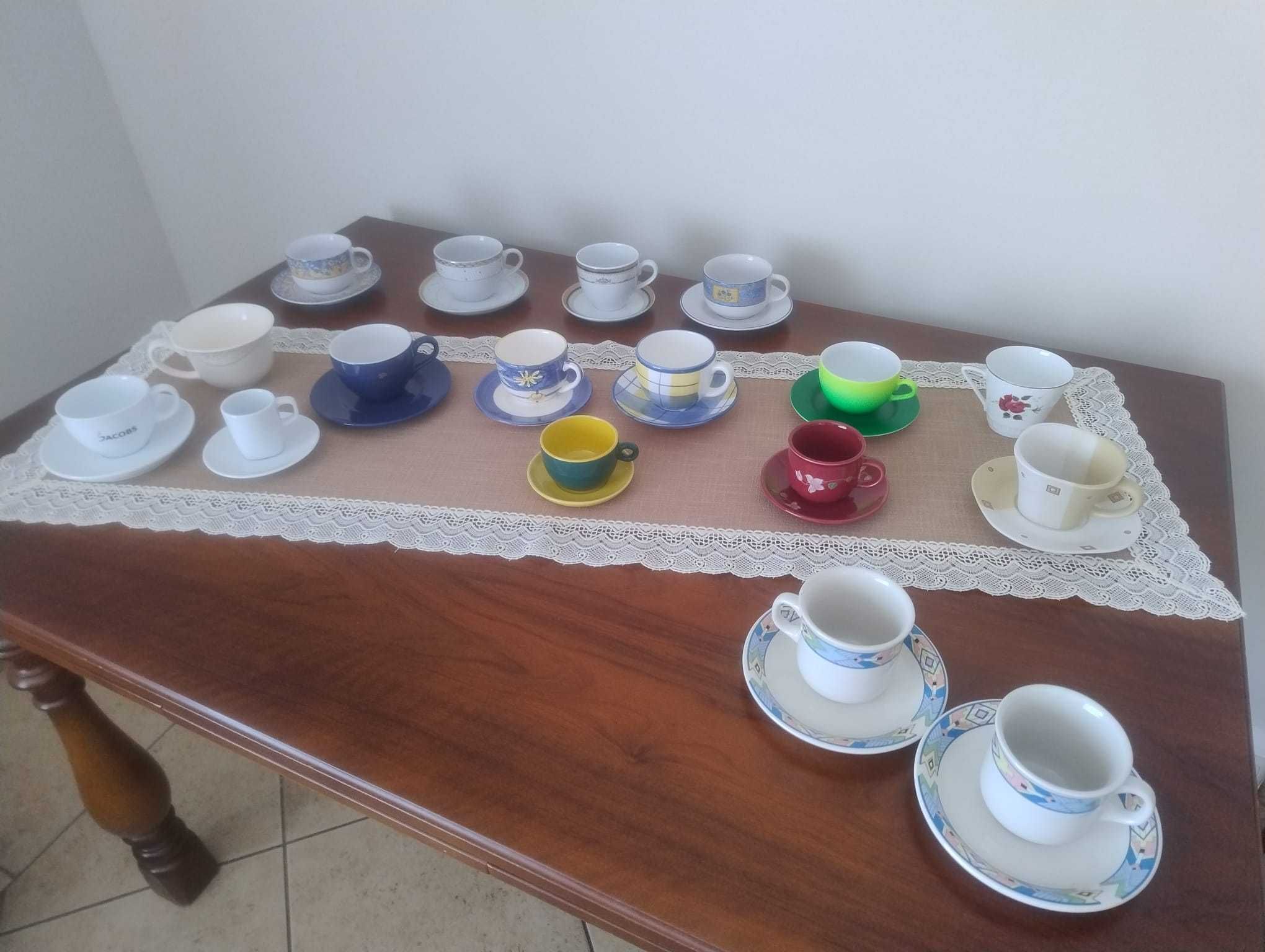 Filiżanka ( komplet )_ porcelana