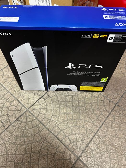 Nowe PS5 1Tb z jednym padem, bez napędu.