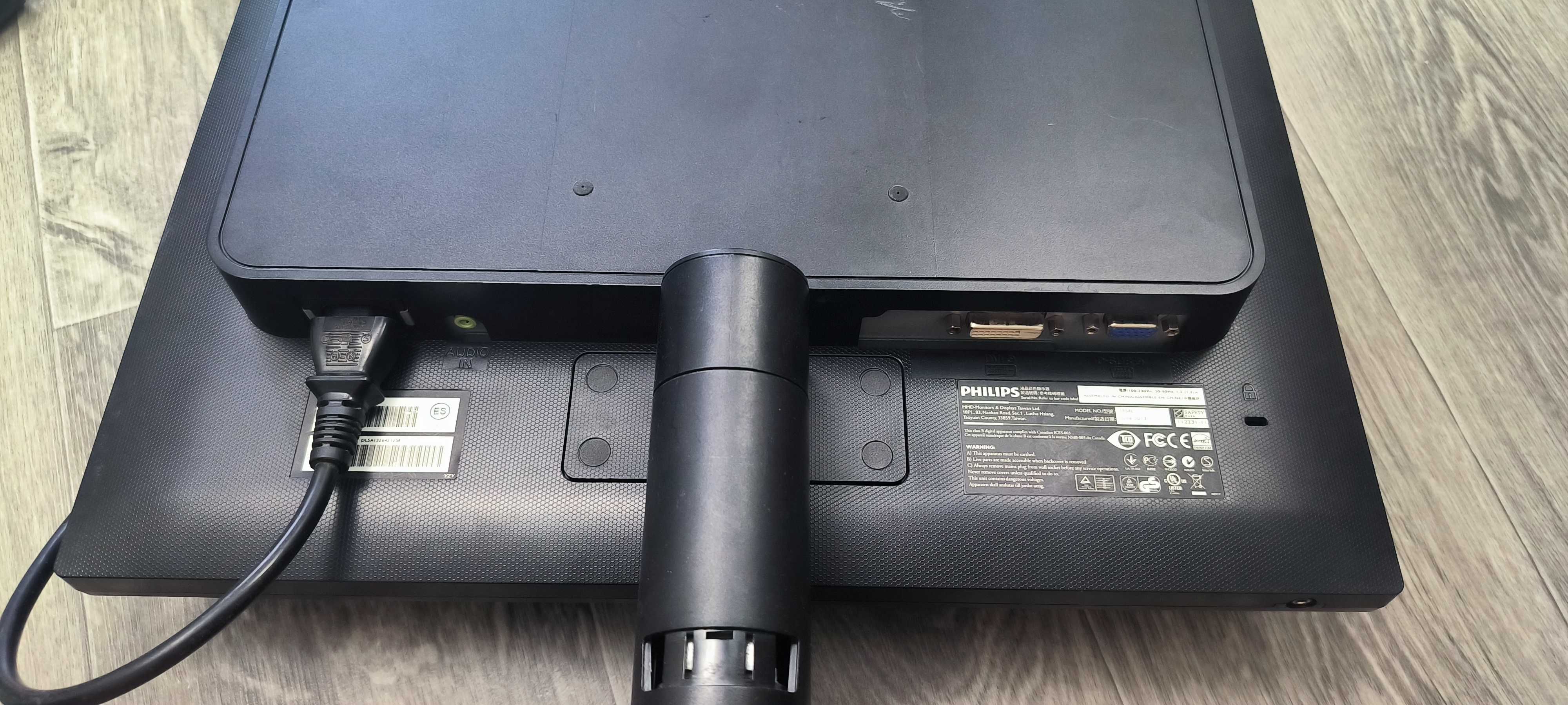 Мониторы Philips l9s4l, LG W1943SS-PF