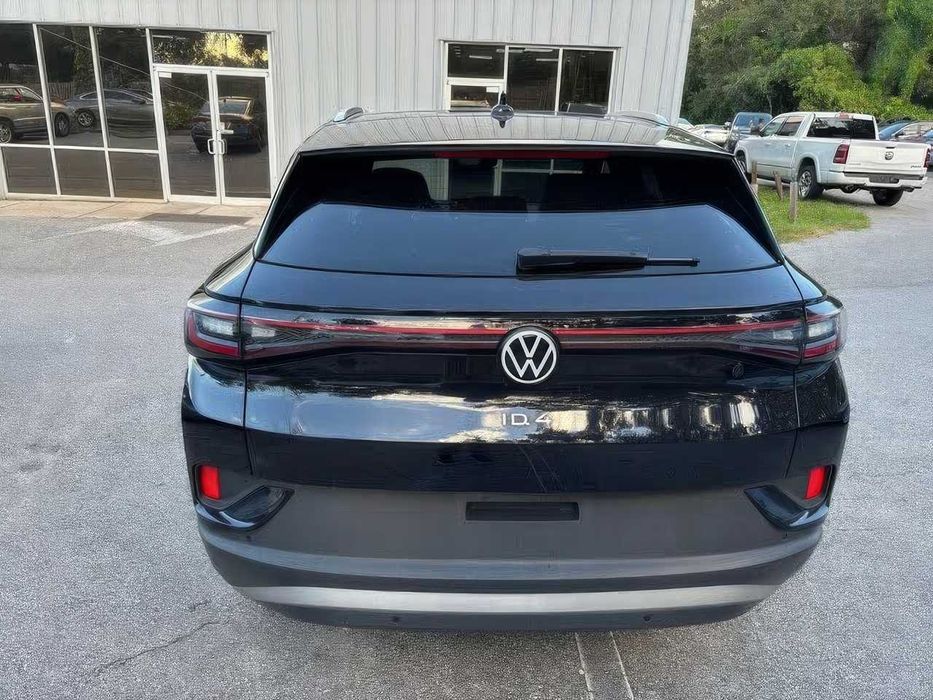 Volkswagen ID.4 Pro S Plus      2023