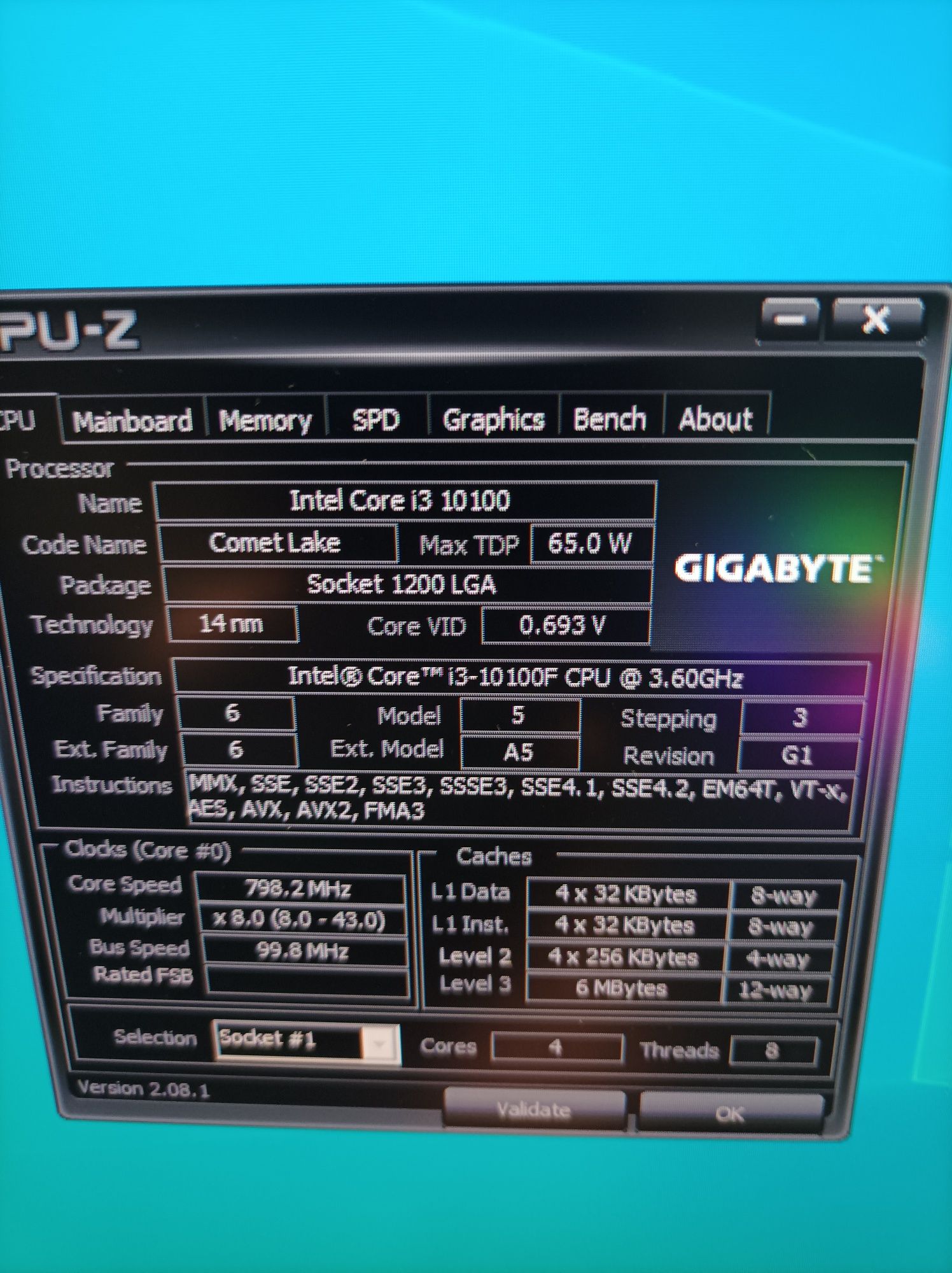 Komputer stacjonarny i3 10100. 16 GB DDR 4 m2 256GB RX 560 4 GB RGB