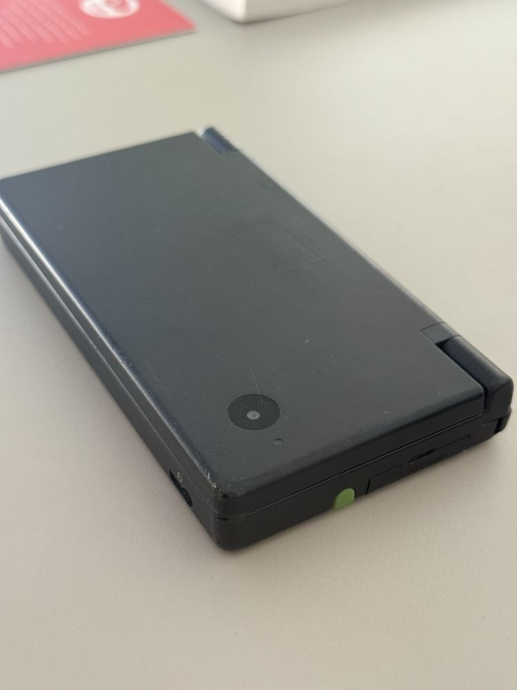 Nintendo dsi Preta com caixa e manuais