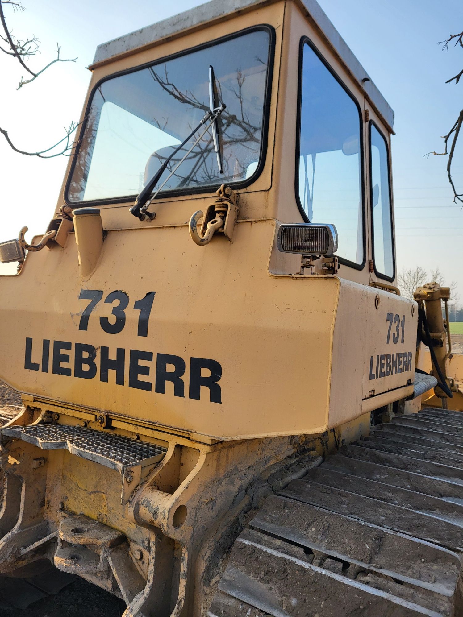 Sprzedam spycharka LIEBHERR 731