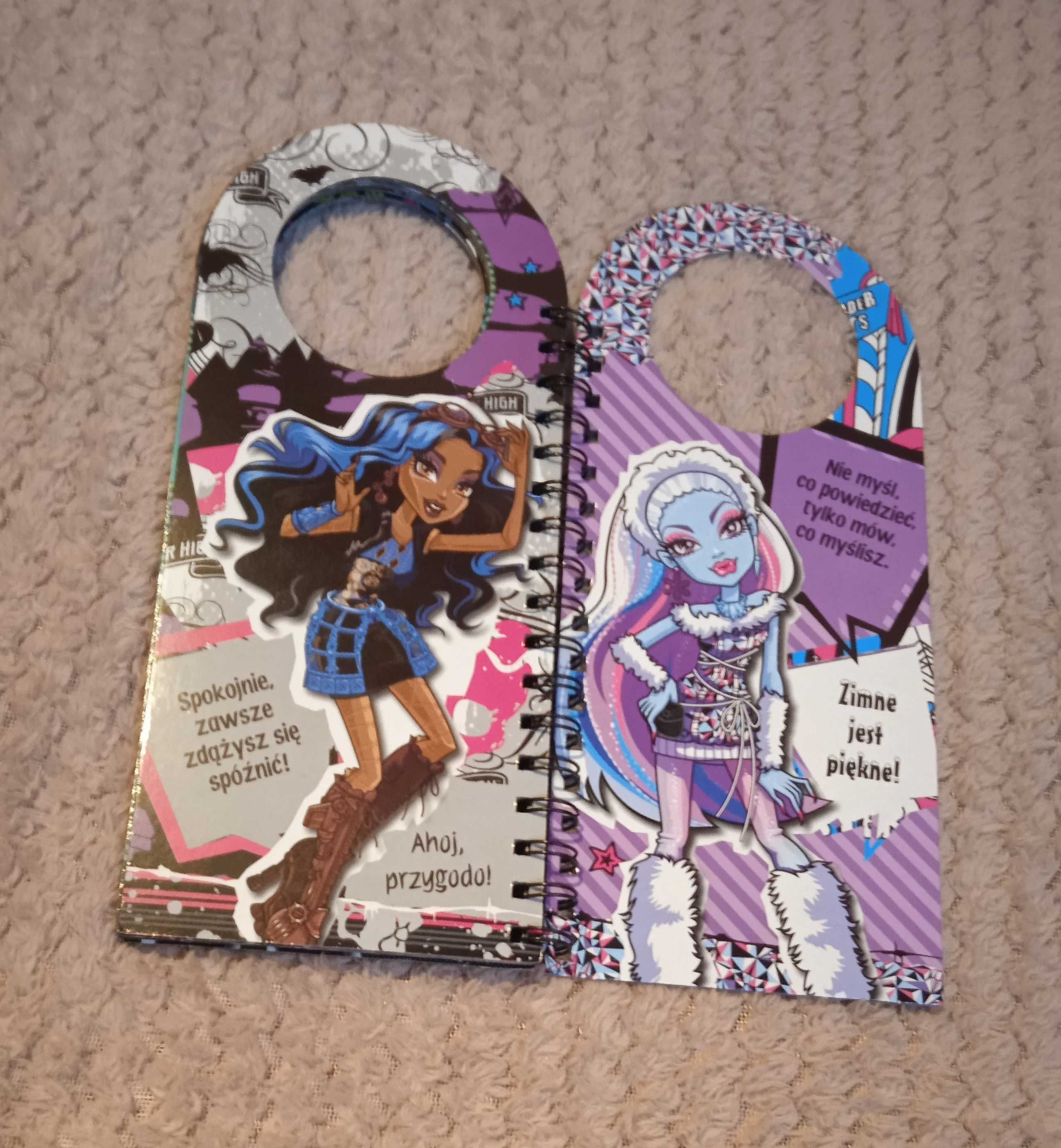 Monster High duże zawieszki na klamkę na drzwi 14 haseł