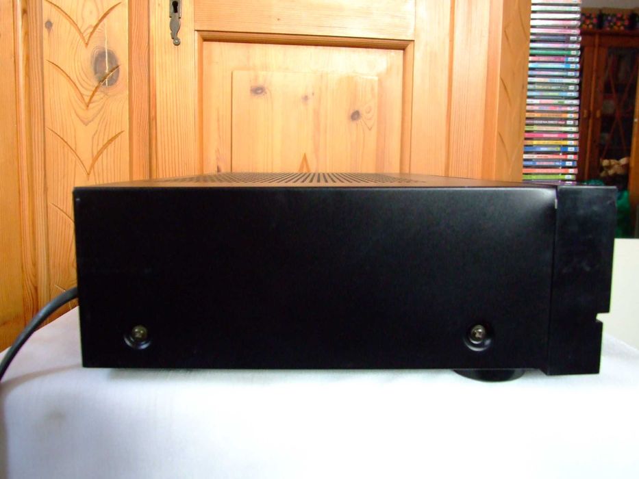 Sony STR-AV300E .