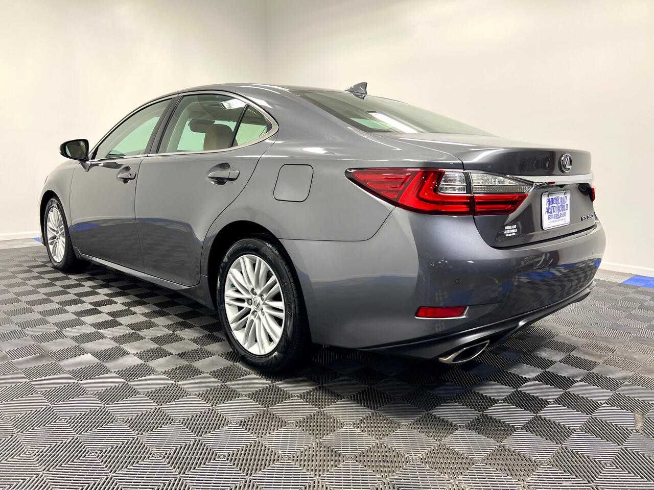 2017 Lexus ES 350