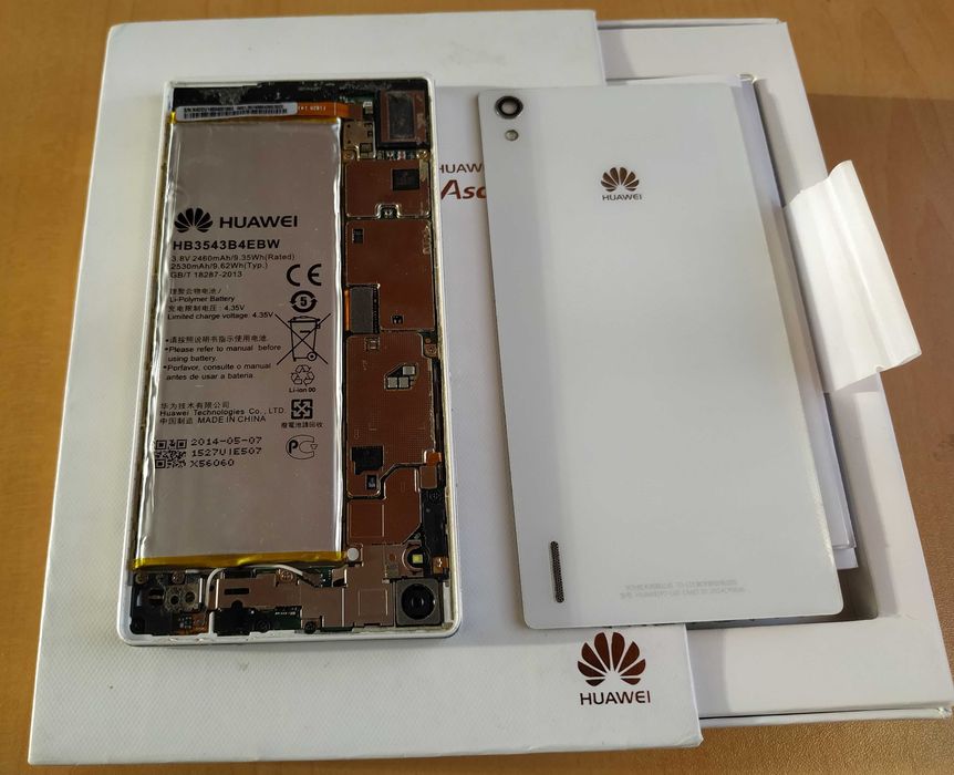 Смартфон Huawei P7  2/16 Гб (не включ.)+ чехол, пленки