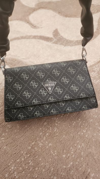 Сумочки  жіночі..