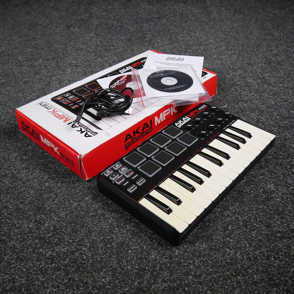 MIDI-клавиатура AKAI MPK mini MK3 Professional, USB-контроллер