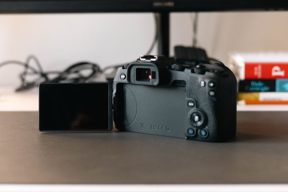 Canon RP Full-Frame - Como nova