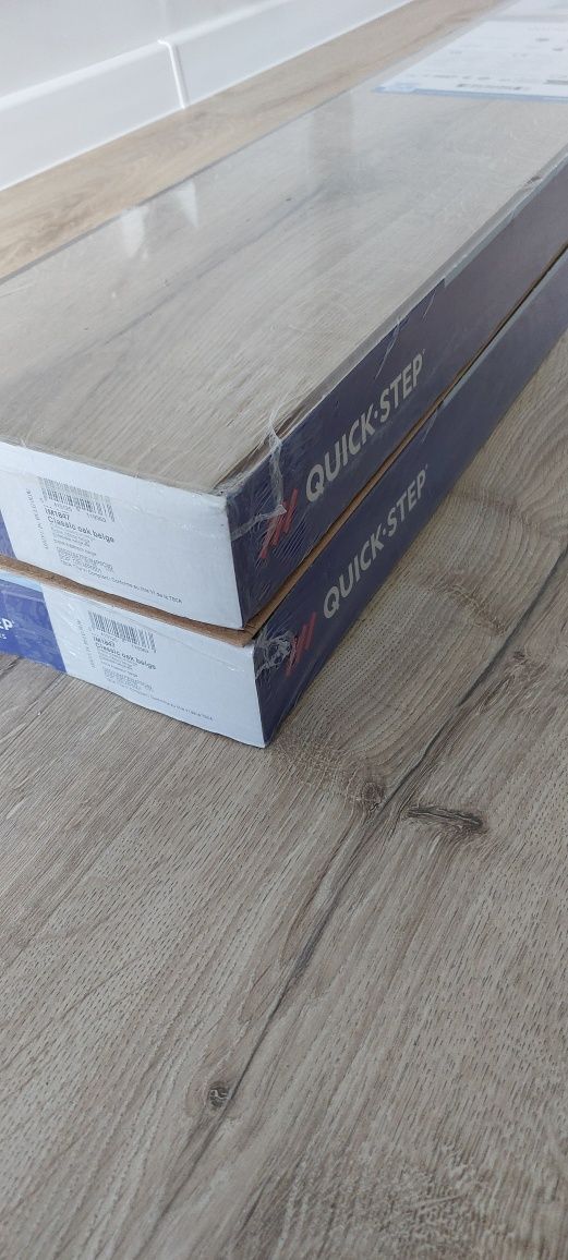 Panele podłogowe Quick-Step IM 1847 Impressive Dąb Klasyczny Beżowy