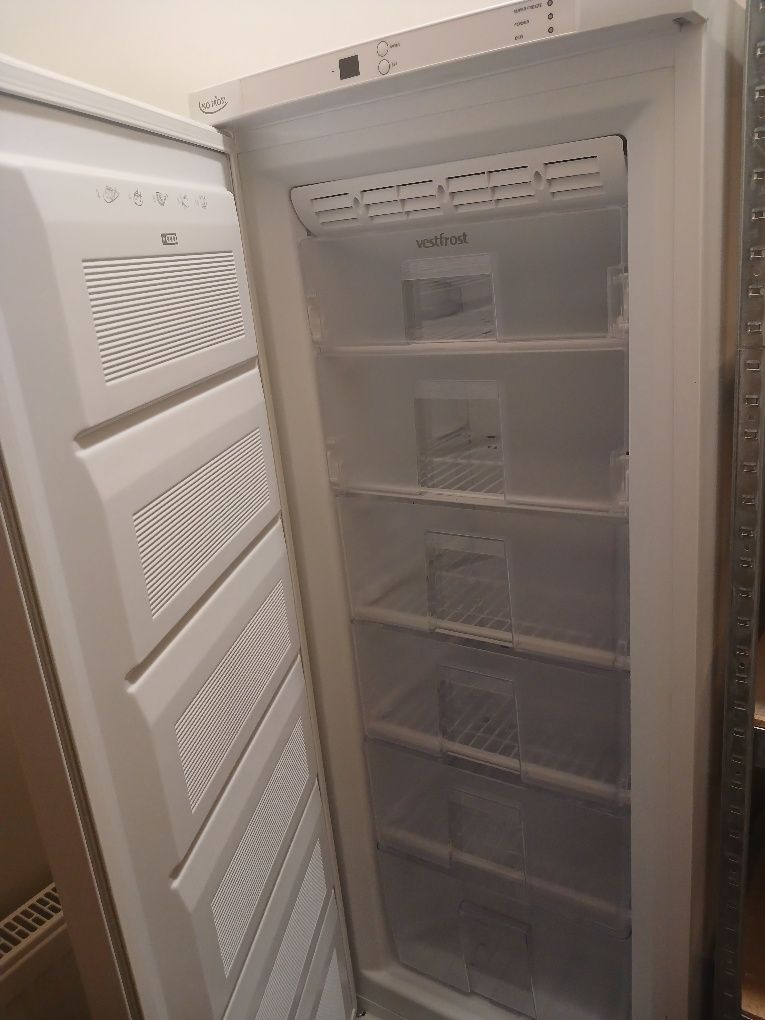 Морозильная камера вестфрост vestfrost VD 561 fnw  freezer