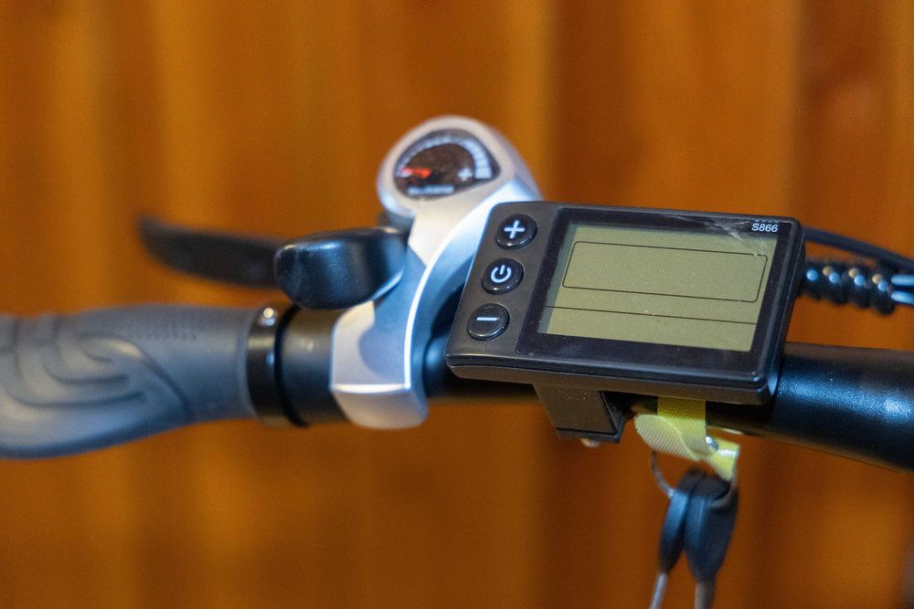 Rower elektryczny Halo Knight  H02 Nowy Możliwy zakup stacji paneli