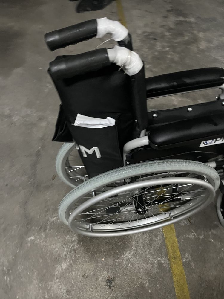 Cadeira de rodas a estrear