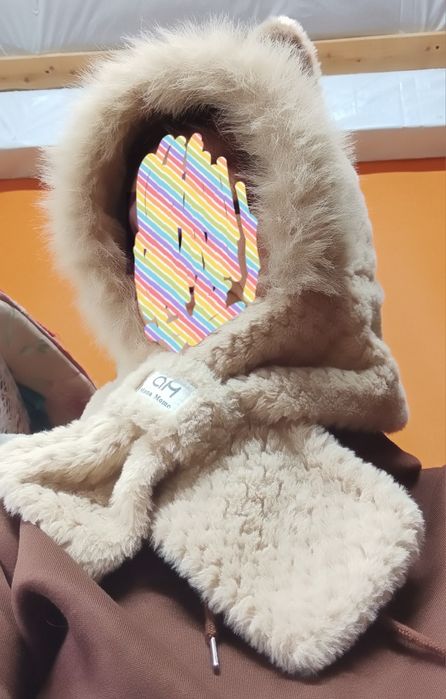 Czapka zimowa bezowa