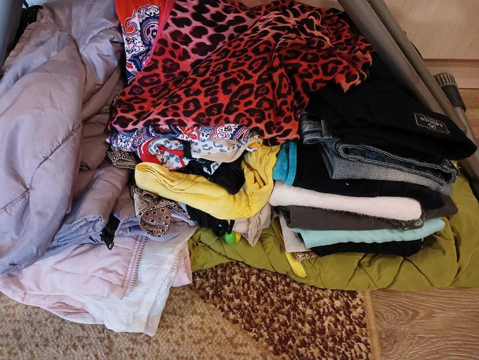 Віддам речі для дівчинки 9-11 років (тільки у Миколаєві, самовивозом)