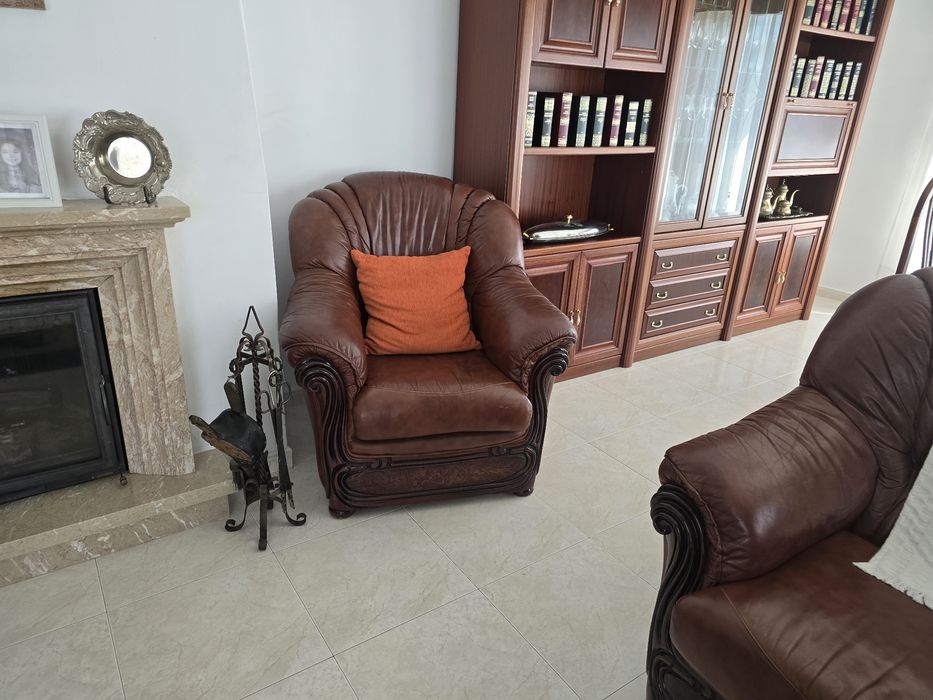 Sofa cama e maples em pele