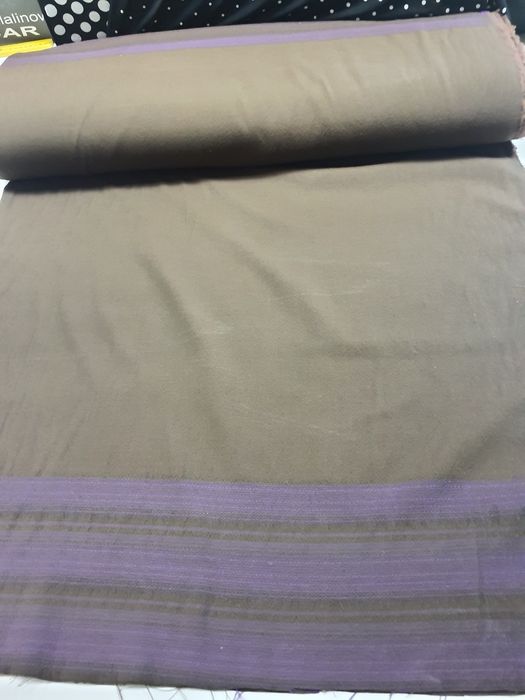 Tkanina brąz w fioletowe pasy szer.148 cm.