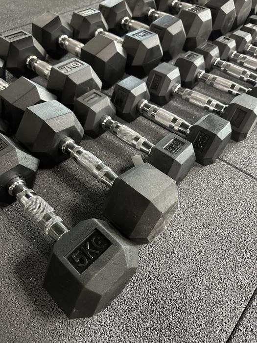 Гантели гексагональные , гантельная горка , гантельный ряд комплект