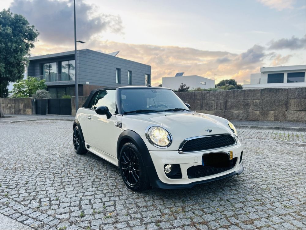 Mini Cooper D Cabrio JCW - Nacional