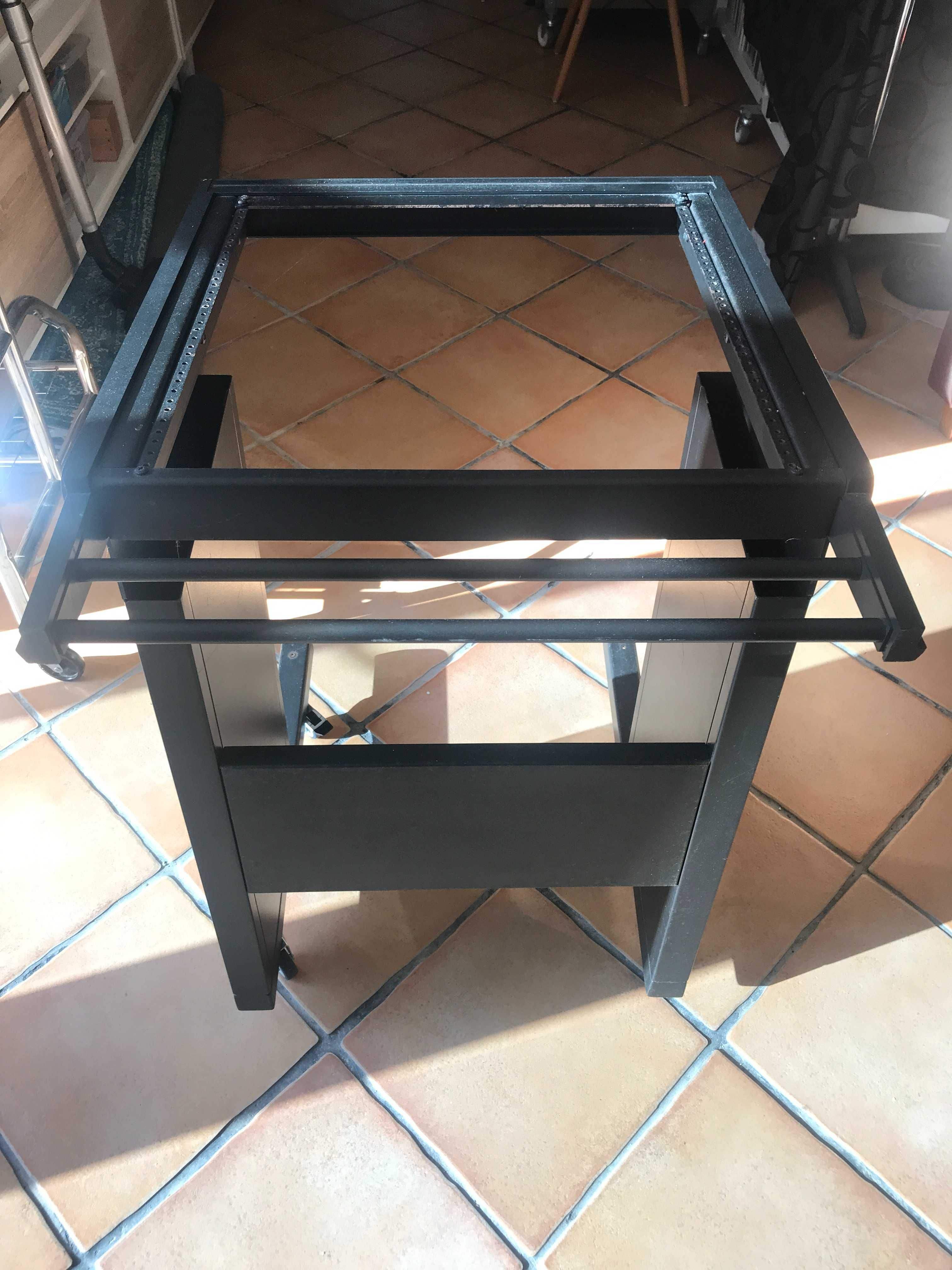 MACKIE Side Desk on wheels
