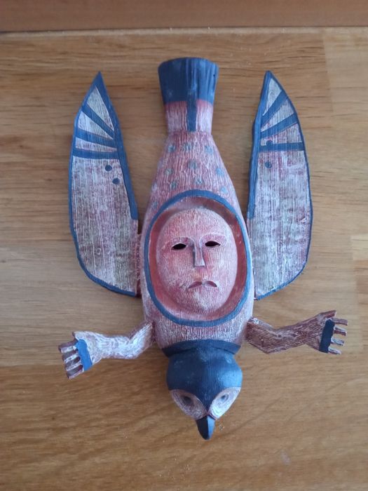 Máscaras decorativas africanas e asiáticas